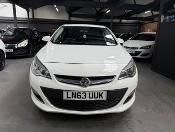 Vauxhall Astra 1.6 16v SRi Euro 5 5dr