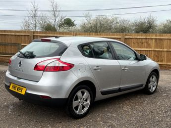 Renault Megane 1.6 16V Dynamique TomTom 3dr