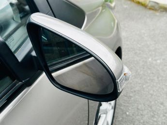 Toyota Yaris 1.5 VVT-h Excel Hatchback 5dr Petrol Hybrid E-CVT Euro 6 (15in A