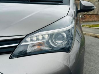 Toyota Yaris 1.5 VVT-h Excel Hatchback 5dr Petrol Hybrid E-CVT Euro 6 (15in A