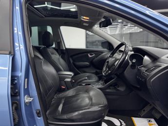 Hyundai ix35 2.0 CRDi Premium Auto 4WD Euro 5 5dr