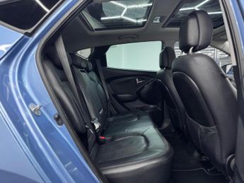 Hyundai ix35 2.0 CRDi Premium Auto 4WD Euro 5 5dr