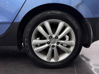 Hyundai ix35 2.0 CRDi Premium Auto 4WD Euro 5 5dr