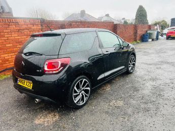 DS AUTOMOBILES DS 3 1.2 PureTech Connected Chic EAT6 Euro 6 (s/s) 3dr