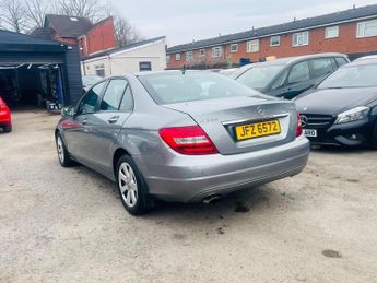 Mercedes-Benz C Class 2.1 C220 CDI BlueEfficiency SE Euro 5 (s/s) 4dr
