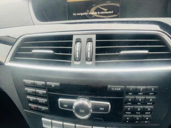 Mercedes-Benz C Class 2.1 C220 CDI BlueEfficiency SE Euro 5 (s/s) 4dr
