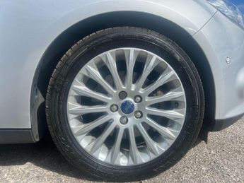Ford Focus 1.6 TDCi Titanium X Euro 5 (s/s) 5dr