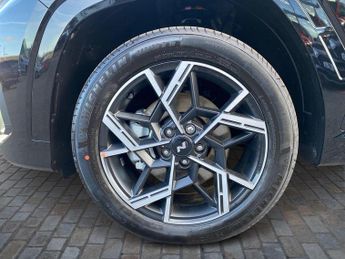 Hyundai Tucson 1.6 T-GDi N Line S SUV 5dr Petrol Hybrid Auto Euro 6 (s/s) (239 