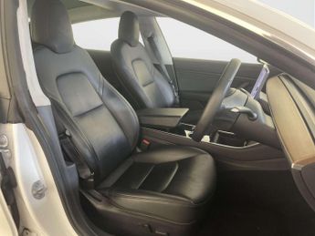Tesla Model 3 Standard Range Plus Saloon 4dr Electric Auto RWD (241 bhp)