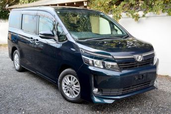 Toyota Voxy V Edition - Service History - Ulez