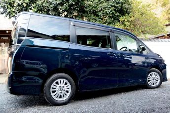 Toyota Voxy V Edition - Service History - Ulez