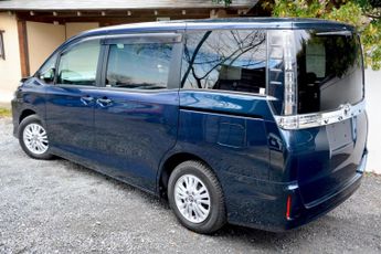 Toyota Voxy V Edition - Service History - Ulez