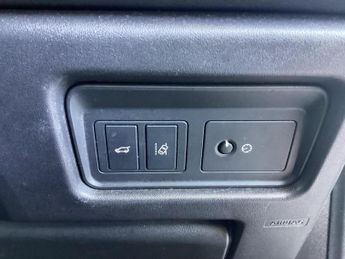 Land Rover Discovery Sport 2.0 TD4 HSE Black Auto 4WD Euro 6 (s/s) 5dr