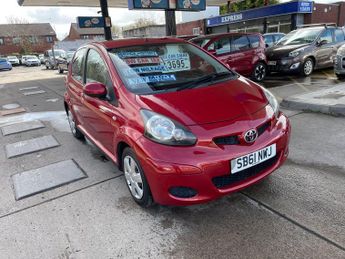 Toyota AYGO 1.0 VVT-i Ice Euro 5 5dr