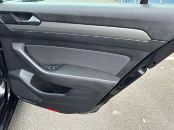 Volkswagen Passat 2.0 TDI BlueMotion Tech S DSG Euro 6 (s/s) 5dr