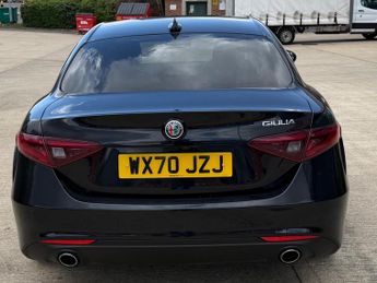 Alfa Romeo Giulia 2.2 TD Lusso Ti Auto Euro 6 (s/s) 4dr