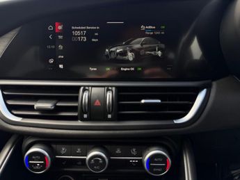 Alfa Romeo Giulia 2.2 TD Lusso Ti Auto Euro 6 (s/s) 4dr