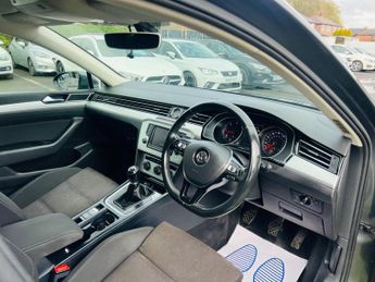 Volkswagen Passat 1.6 TDI BlueMotion Tech SE Euro 6 (s/s) 4dr