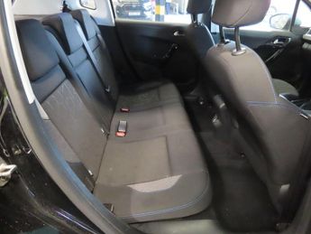 Peugeot 2008 1.2 PureTech Signature EAT Euro 6 (s/s) 5dr