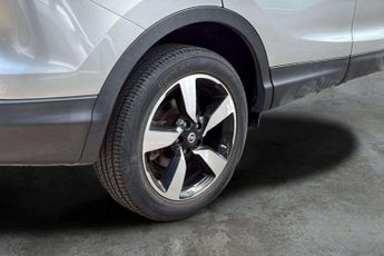 Nissan Qashqai 1.2 DIG-T n-tec+ XTRON 2WD Euro 6 (s/s) 5dr