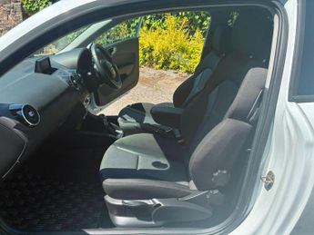 Audi A1 1.4 TFSI Sport Hatchback 3dr Petrol S Tronic Euro 5 (s/s) (122 p