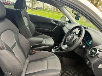 Audi A1 1.4 TFSI Sport S Tronic Euro 5 (s/s) 3dr