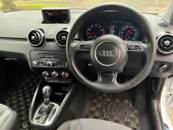 Audi A1 1.4 TFSI Sport S Tronic Euro 5 (s/s) 3dr