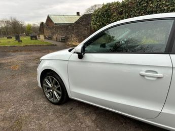 Audi A1 1.4 TFSI Sport S Tronic Euro 5 (s/s) 3dr