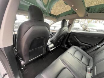 Tesla Model 3 (Dual Motor) Long Range Auto 4WDE 4dr