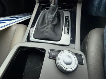 Mercedes-Benz C Class 1.8 C180 Kompressor Classic SE Saloon 4dr Petrol Automatic (193 