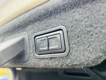 Audi A8 3.0 TDI V6 SE Executive Tiptronic quattro Euro 6 (s/s) 4dr