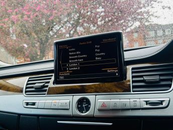 Audi A8 3.0 TDI V6 SE Executive Tiptronic quattro Euro 6 (s/s) 4dr