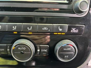 Volkswagen Scirocco 2.0 TSI BlueMotion Tech R DSG Euro 6 (s/s) 3dr