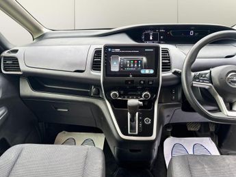 Nissan Serena HYBRID MPV 8 SEATS AUTOMATIC