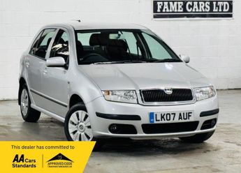 Skoda Fabia 1.4 16V Comfort Hatchback 5dr Petrol Automatic (161 g/km, 75 bhp
