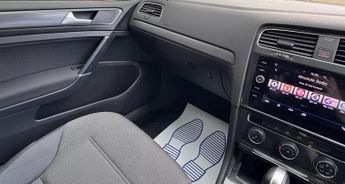 Volkswagen Golf 1.0 TSI SE Nav DSG Euro 6 (s/s) 5dr