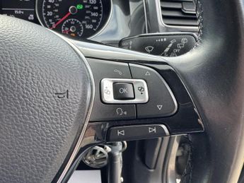 Volkswagen Golf 1.0 TSI SE Nav DSG Euro 6 (s/s) 5dr