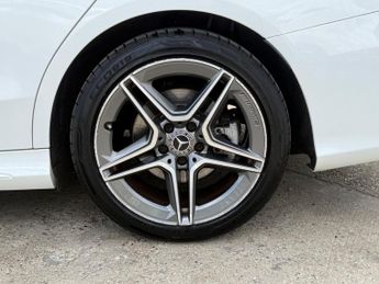 Mercedes-Benz C Class 1.5 C200 MHEV EQ Boost AMG Line G-Tronic+ Euro 6 (s/s) 4dr