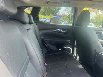 Nissan Qashqai 1.2 DIG-T Tekna XTRON 2WD Euro 6 (s/s) 5dr