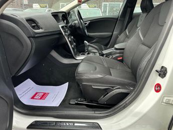 Volvo V40 1.6 D2 SE Euro 5 (s/s) 5dr