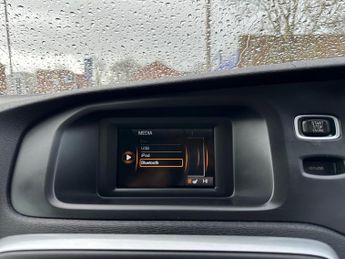 Volvo V40 1.6 D2 SE Euro 5 (s/s) 5dr