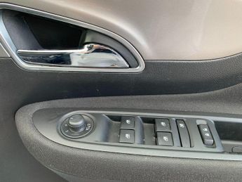 Vauxhall Mokka 1.4i Turbo Exclusiv Auto 2WD Euro 6 5dr