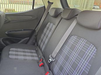 Hyundai i10 1.2 Premium Auto Euro 6 (s/s) 5dr