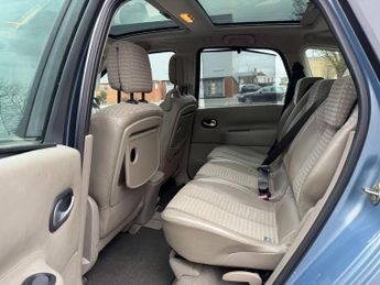 Renault Grand Scenic 2.0 VVT Privilege MPV 5dr Petrol Automatic (205 g/km, 136 bhp)