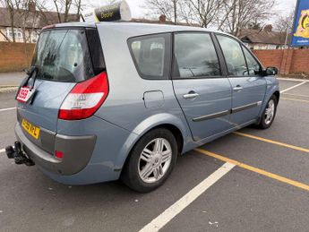 Renault Grand Scenic 2.0 VVT Privilege MPV 5dr Petrol Automatic (205 g/km, 136 bhp)