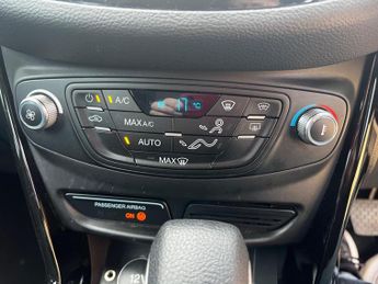 Ford B-Max 1.6 Titanium MPV 5dr Petrol Powershift Euro 5 (105 ps)