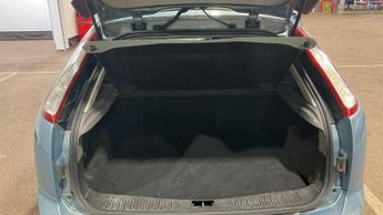 Ford Focus 1.6 Titanium 5dr