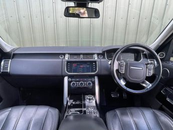 Land Rover Range Rover 4.4 SD V8 Autobiography Auto 4WD Euro 6 (s/s) 5dr
