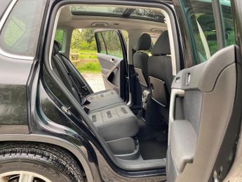 Volkswagen Tiguan 2.0 TSI Sport Auto 4WD Euro 4 5dr