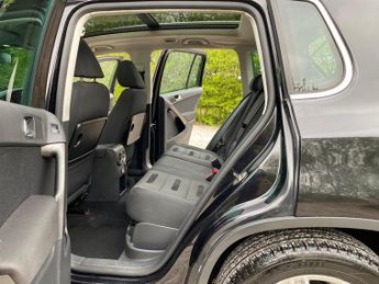 Volkswagen Tiguan 2.0 TSI Sport Auto 4WD Euro 4 5dr